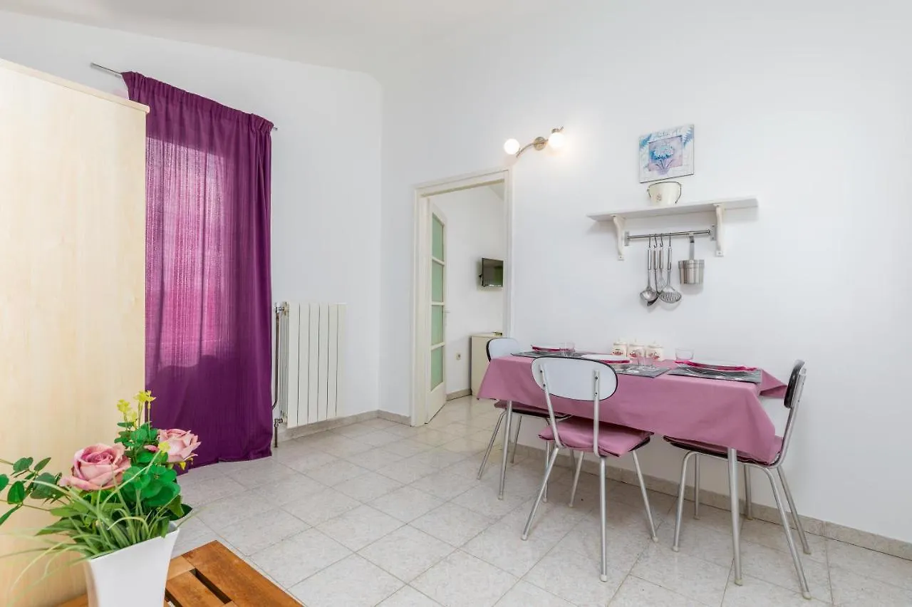 Nature & Sea Holiday Home With Pool Pula 0*,  Kroatien